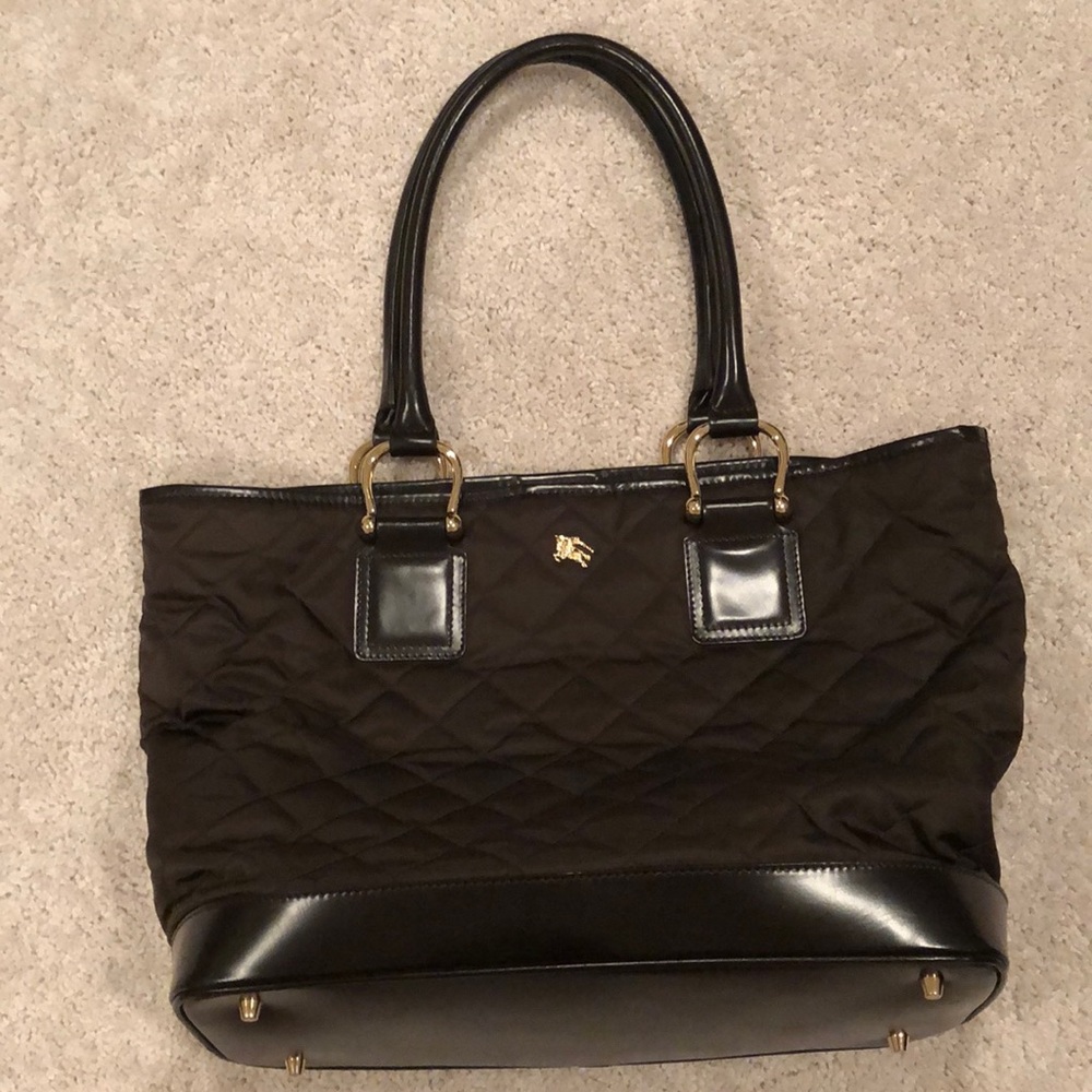 Burberry tote with dust bag